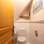 D'hotes A Bed & Breakfast
