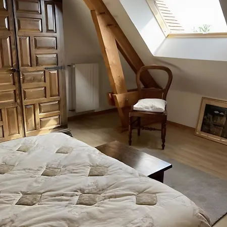 Nocleg ze śniadaniem D'hotes A Laroin